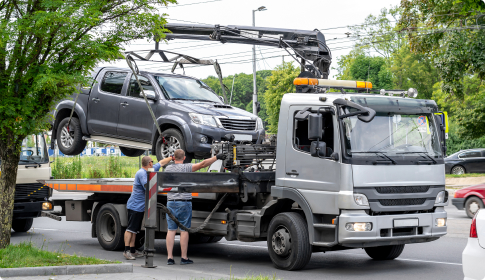 We pick-up your vehicle at the agreed point