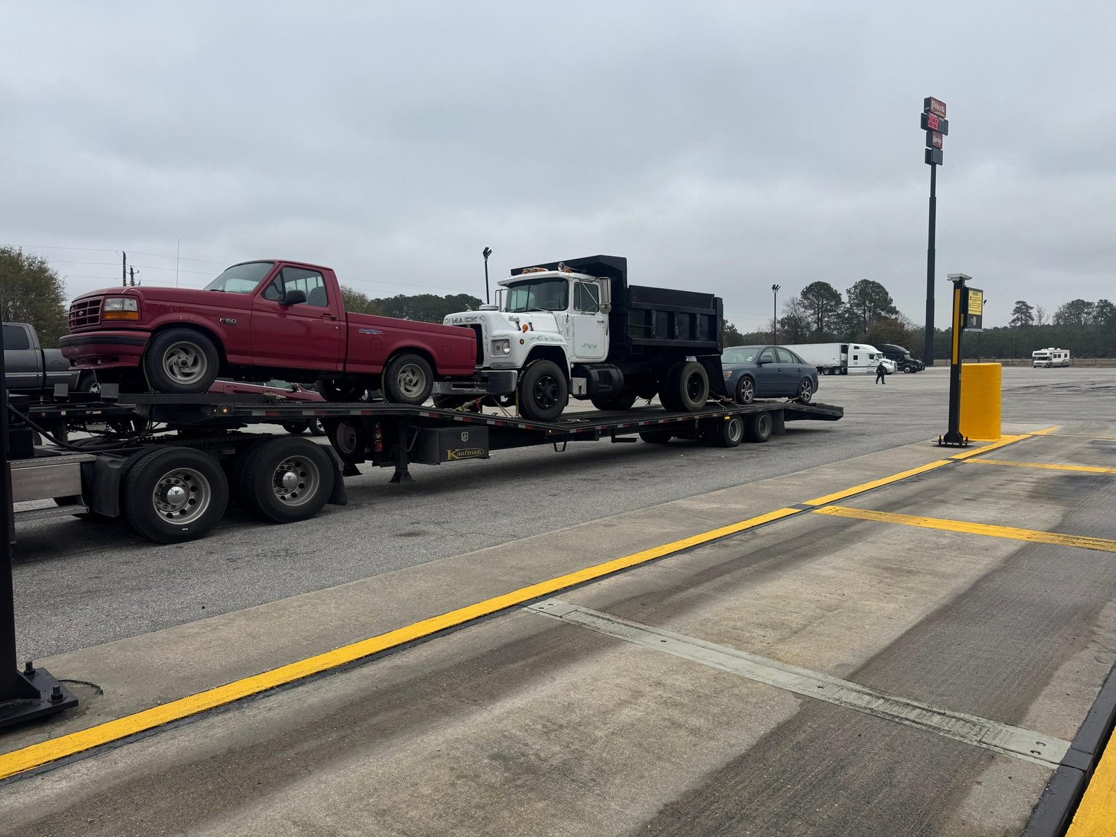Open transport car shipping